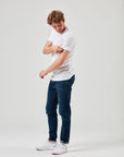 T-Shirt im 2er-Pack in Weiß – klassisches Basic-Shirt mit Rundhalsausschnitt aus weicher Baumwolle, ideal für Alltag, Freizeit oder unter Pullover und Hemden.