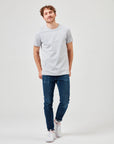 Premium T-Shirt aus 280 GSM Bio-Baumwolle in Grau Melange. Hochwertiges, umweltfreundliches Basic-Shirt mit Rundhalsausschnitt, ideal für lässige Alltagsoutfits.